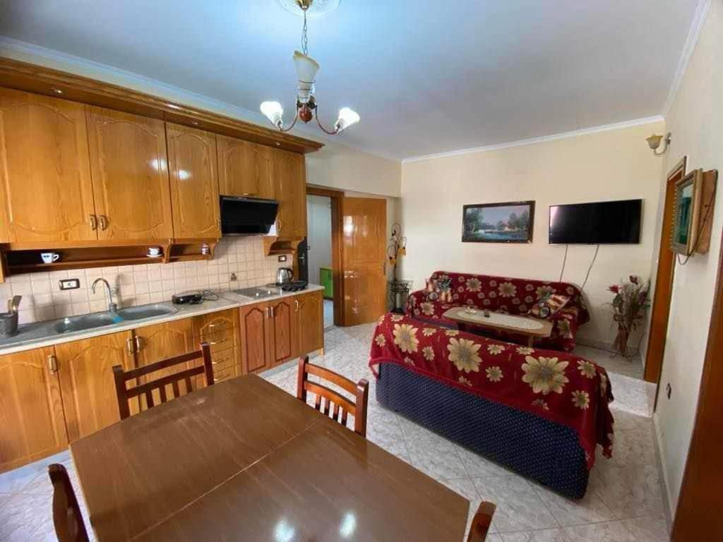 Koli Apartaments Sarandë Exteriör bild