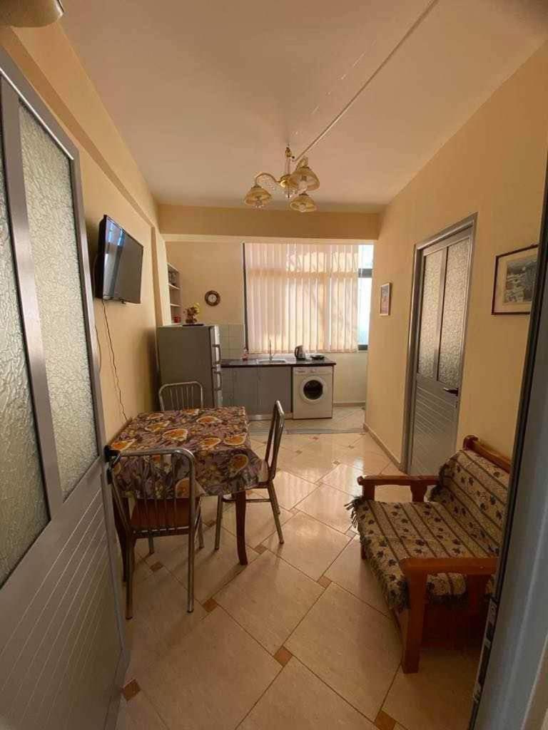 Koli Apartaments Sarandë Exteriör bild