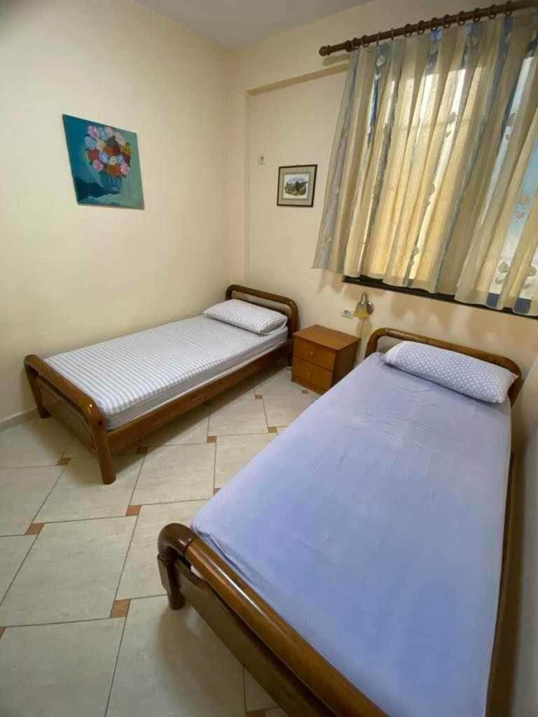Koli Apartaments Sarandë Exteriör bild
