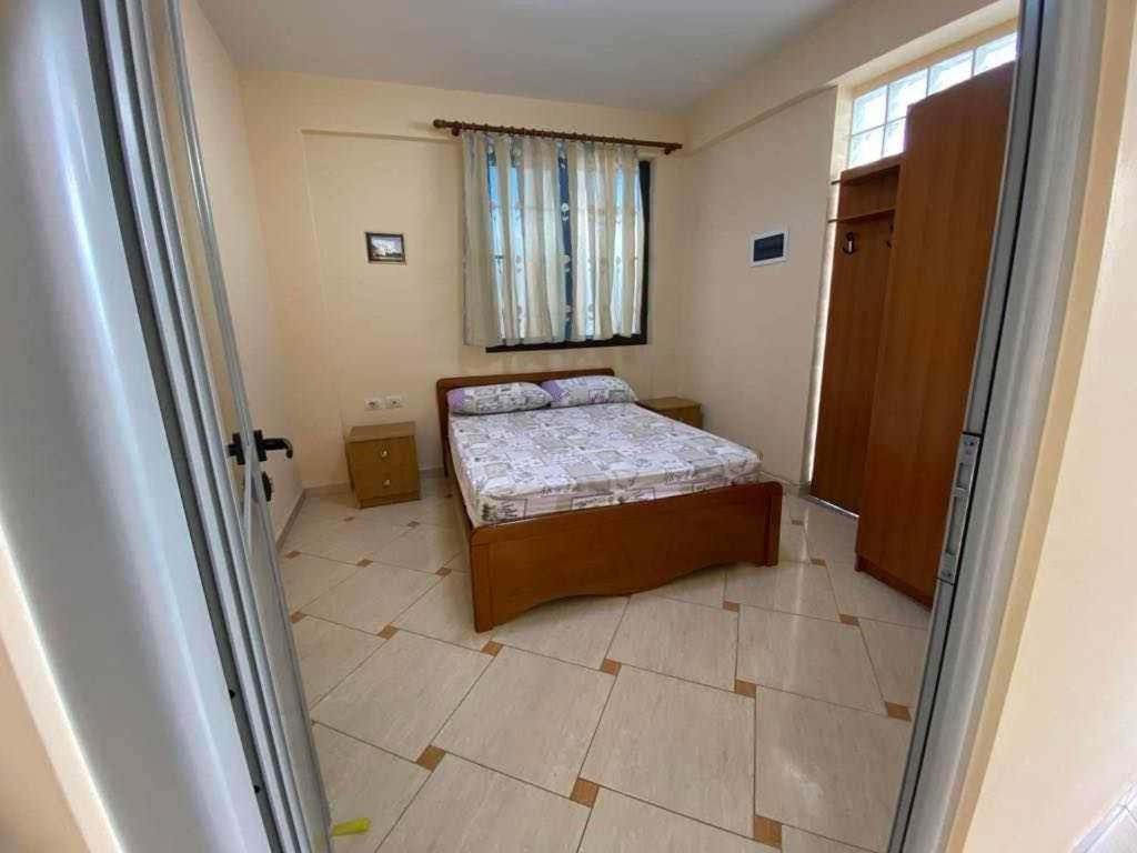 Koli Apartaments Sarandë Exteriör bild